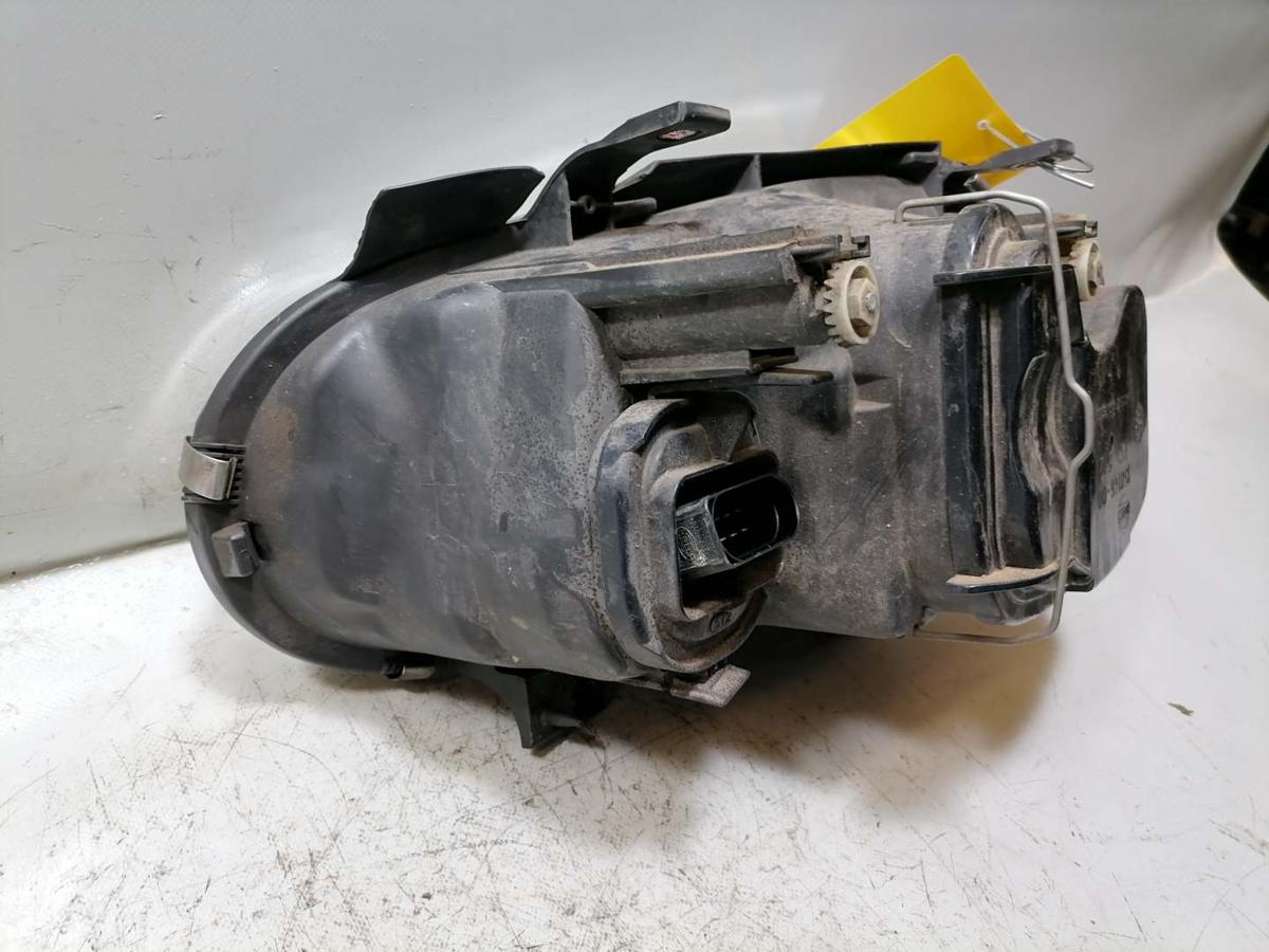 VW Golf IV original Scheinwerfer links Halogen ohne Nebelleuchte Hella BJ03